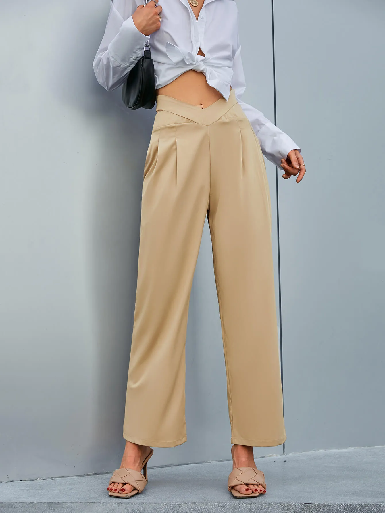 Cutout V-Waist Pleated Wide Leg Pants