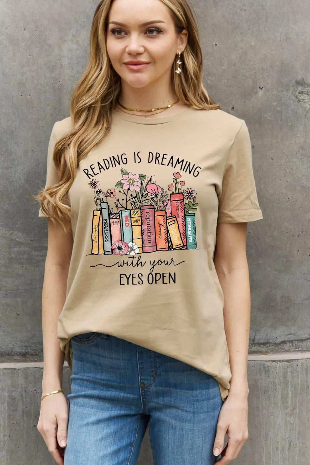 Full Size READING IS DREAMING Graphic Cotton Tee