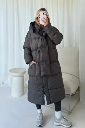 Jaya grey long tie collar duvet coat