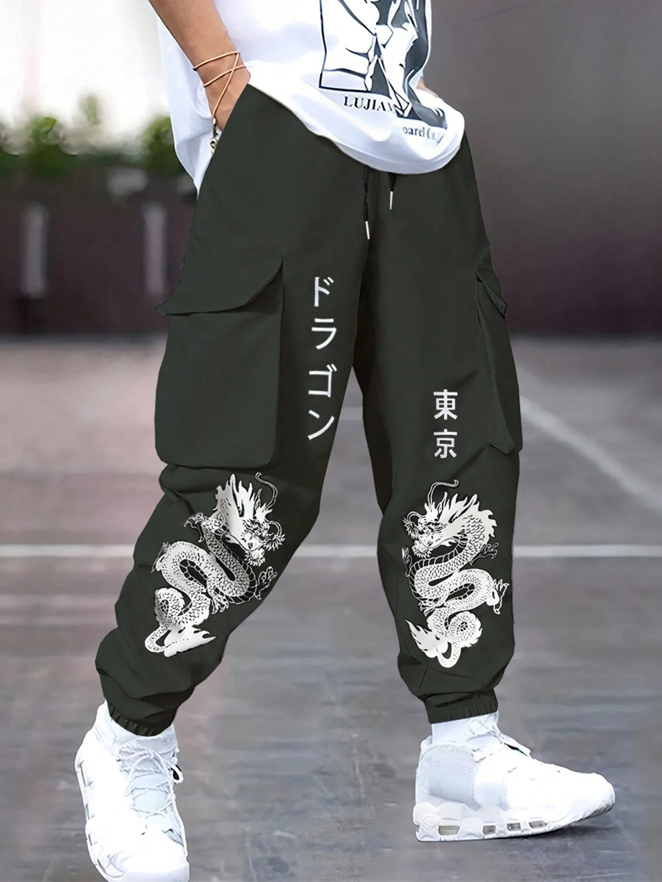 Manfinity EMRG Men's Loose Chinese Dragon Printed Drawstring Waist Cargo Pants