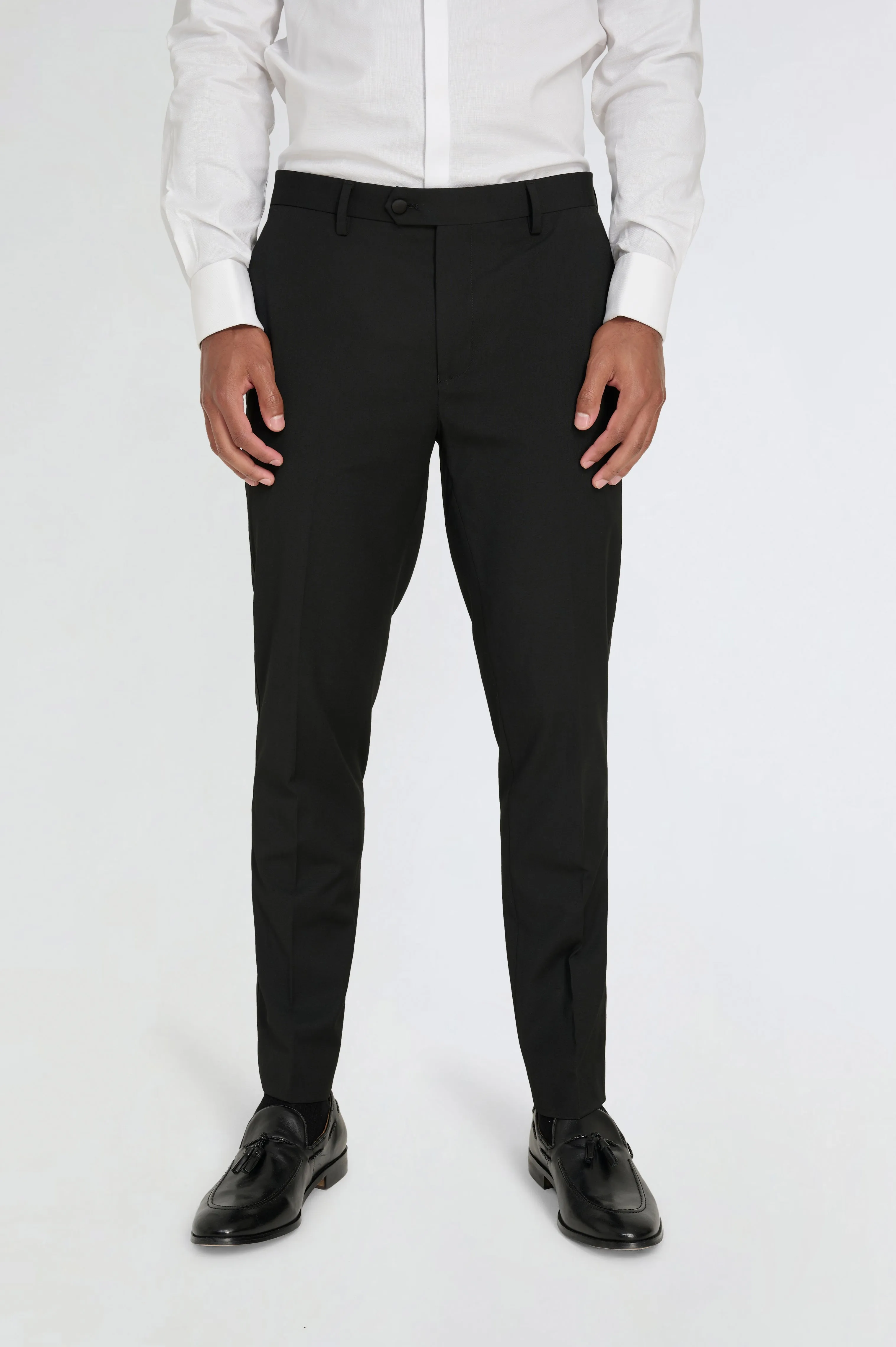 Oliver Three Piece Wool Slim Fit Dinner Suit in Black